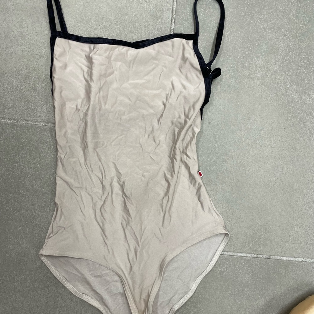 Beautiful Yumiko Leotard with black velvet trim